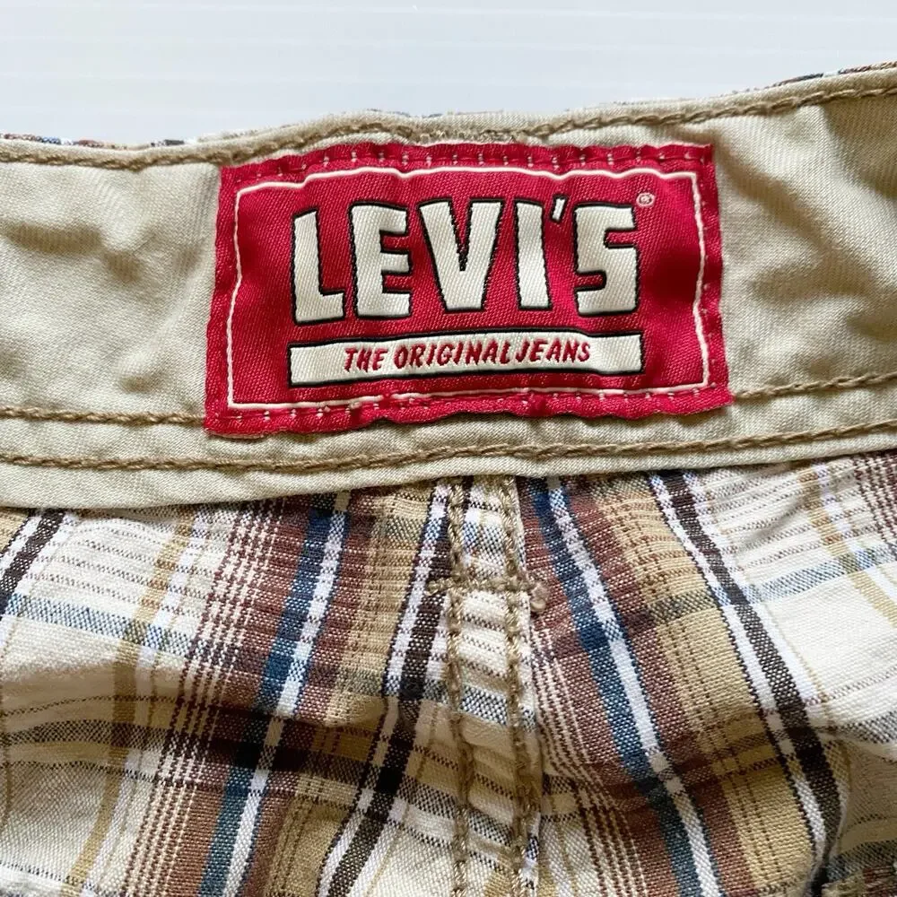 Levi's Cargo Shorts 36 Men's Beige Plaid Workwear Fishing Hiking Cotton